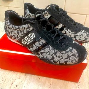 Womens coach sneakers size 7.5